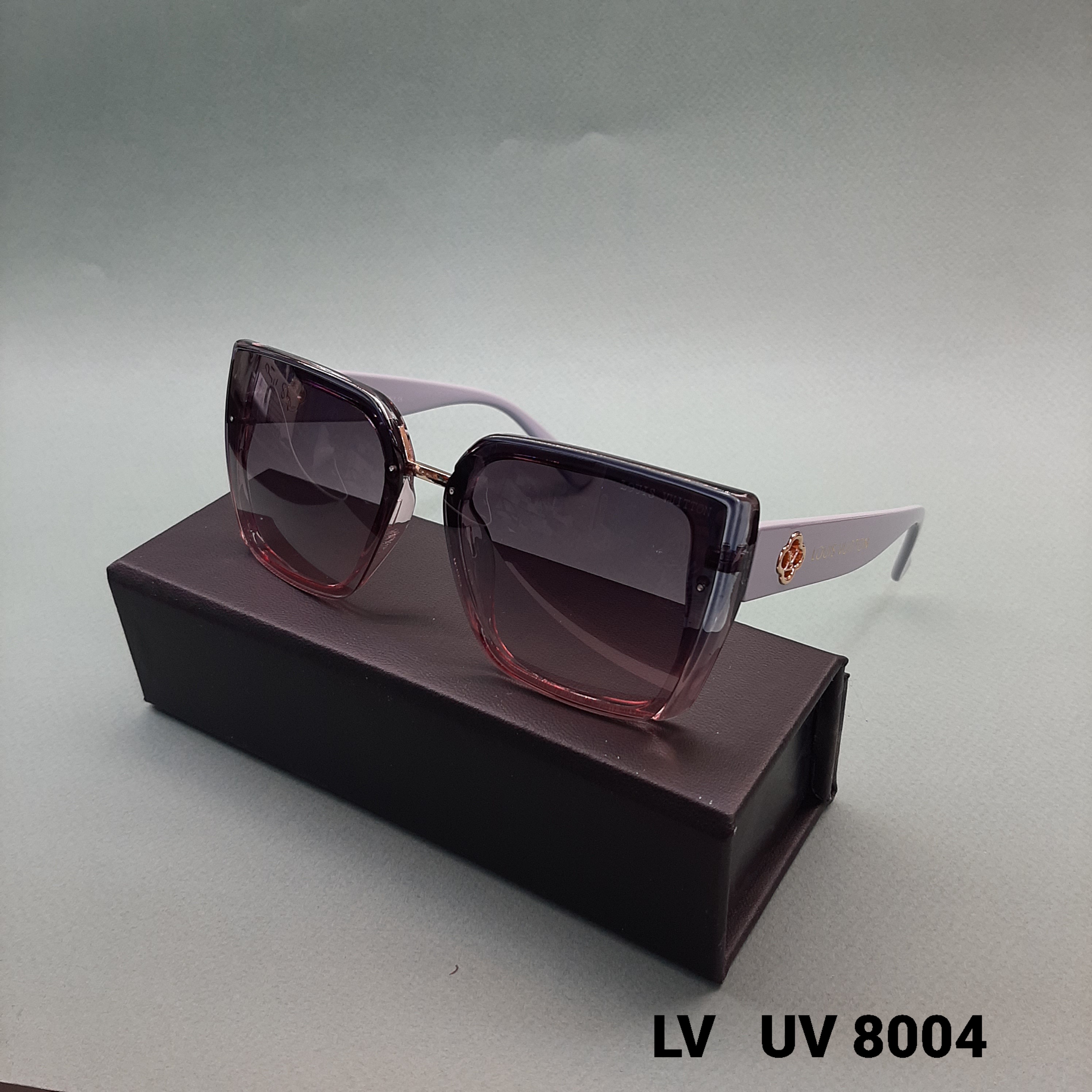عینک آفتابی زنانه لویی ویتون Louis Vuitton مدل 8004