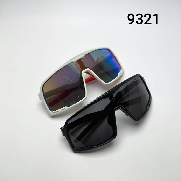 عینک آفتابی اسپرت اکلی Oakley مدل 9321