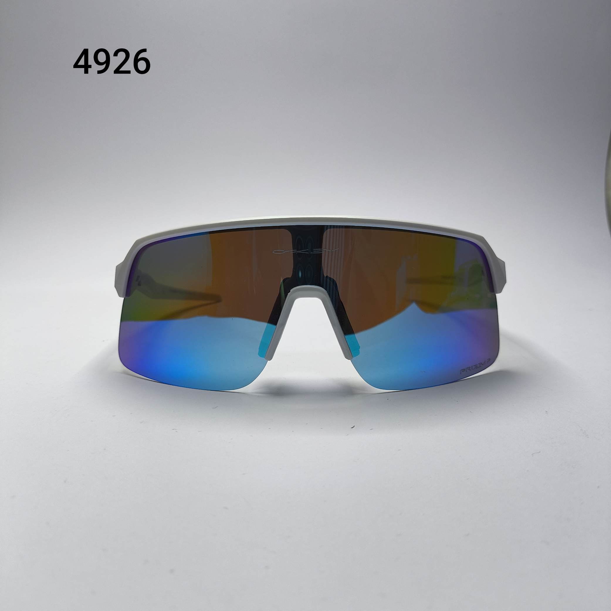 عینک آفتابی اسپرت اکلی Oakley مدل 4926